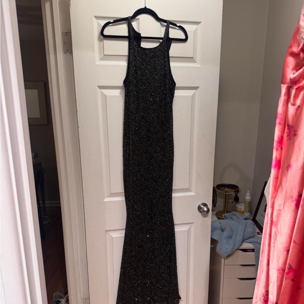 Elegant Black Glitter Evening Dress - Sleek Racerback Style
